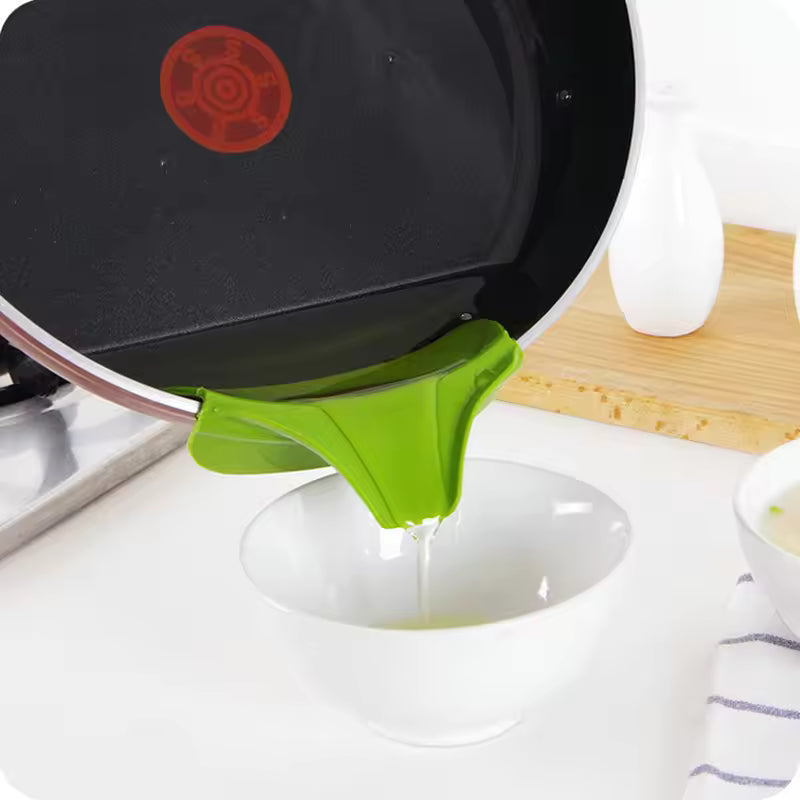 LMETJMA Slip On Pour Spout Silicone Clip On Single Pouring Pour