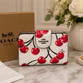 COACH CZ762 Women’s Medium Corner Zip Wallet